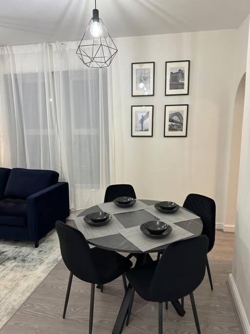 Modern Apartment, 1Km From City! Newcastle upon Tyne Eksteriør billede